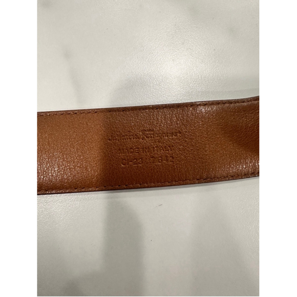 ❌sold❌Authentic rare Salvatore ferragamo belt wood leather top buckle - Picture 5 of 7